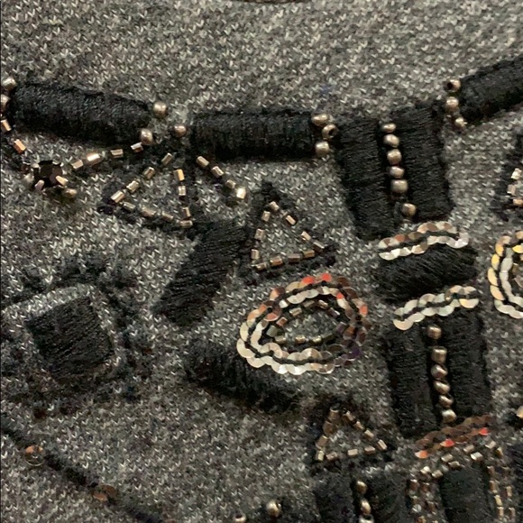 Abercrombie & Fitch Gray Embroidered Sweatshirt - Picture 6 of 10